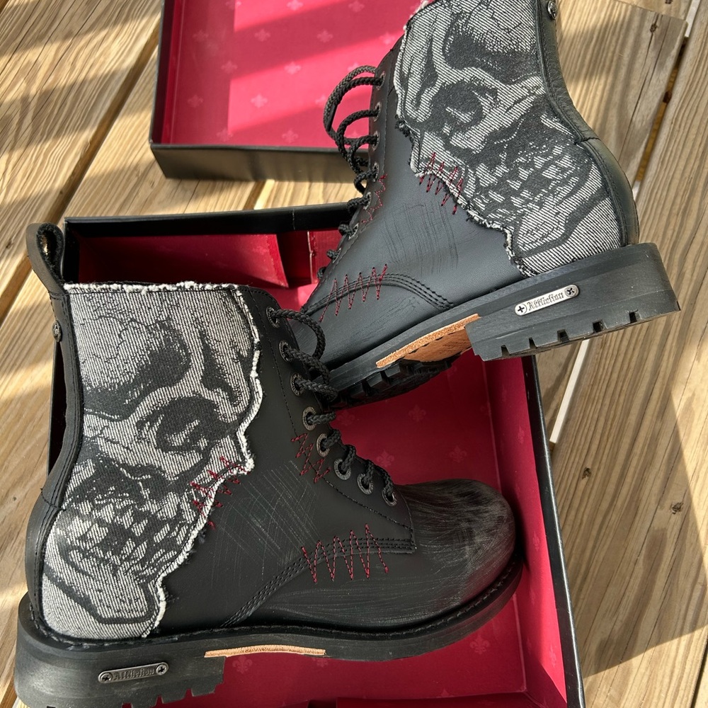 Affliction Black and Gray Skull Men's Boots